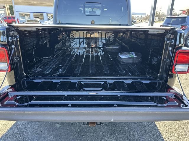 2022 Jeep Gladiator Sport S 4x4