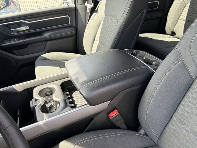 2025 RAM 1500 Big Horn Crew Cab 4x4 5'7" Box