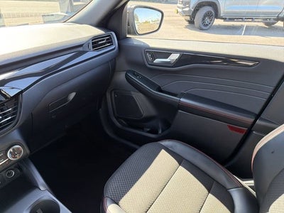 2025 Ford Escape ST-Line Select