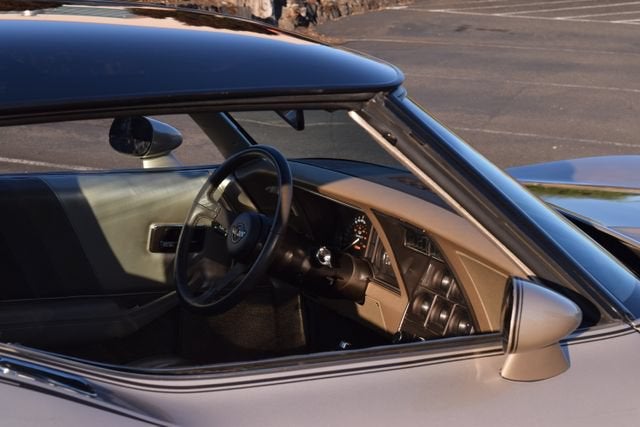 1982 Chevrolet Corvette 2dr Hatchback
