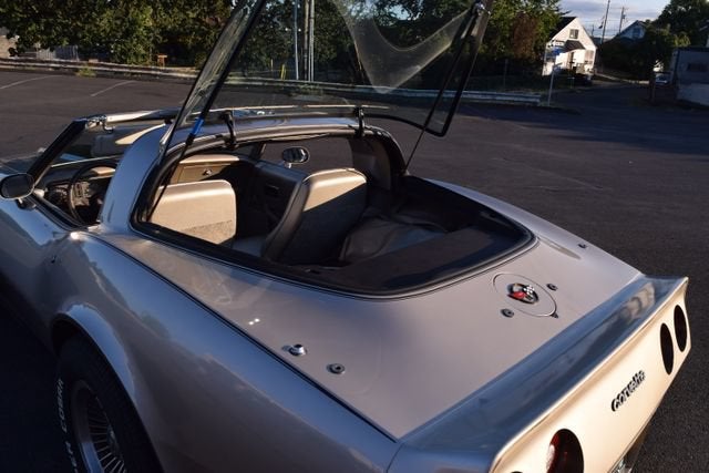 1982 Chevrolet Corvette 2dr Hatchback