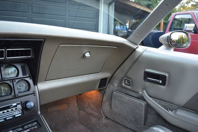 1982 Chevrolet Corvette 2dr Hatchback