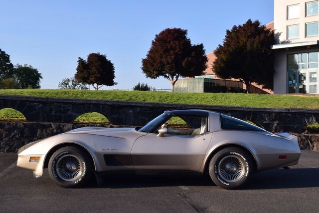 1982 Chevrolet Corvette 2dr Hatchback