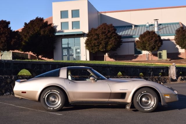 1982 Chevrolet Corvette 2dr Hatchback