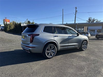 2025 Cadillac XT6 Premium Luxury