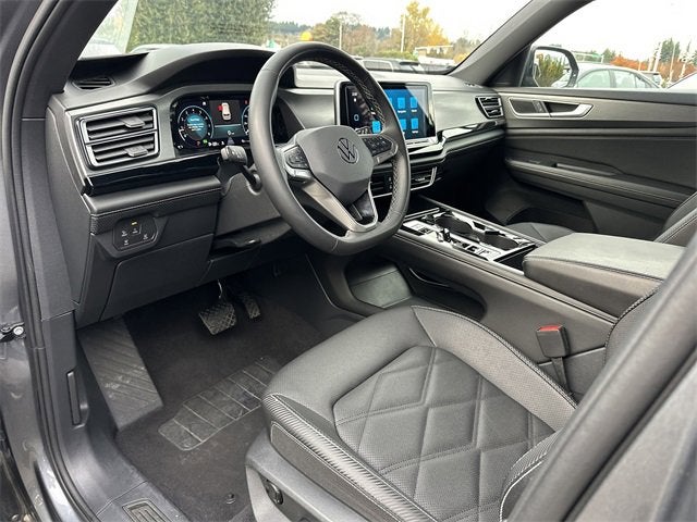 2024 Volkswagen Atlas Cross Sport 2.0T SE w/Technology