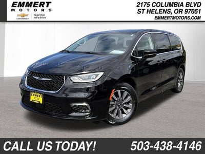 2024 Chrysler Pacifica Hybrid Select