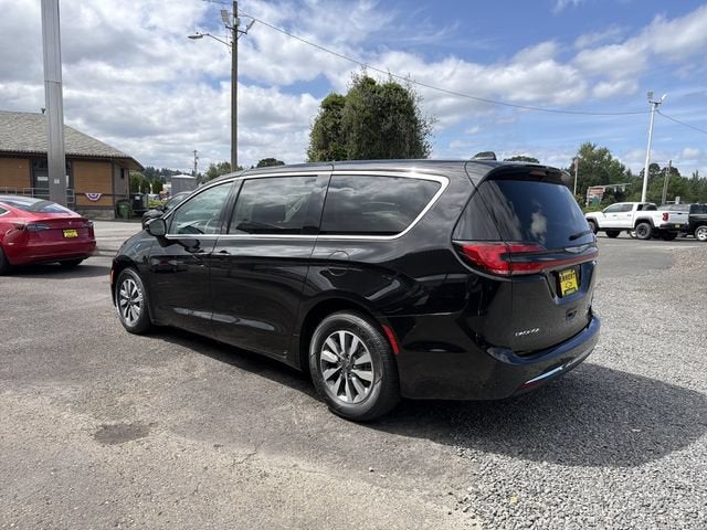 2024 Chrysler Pacifica Hybrid Select