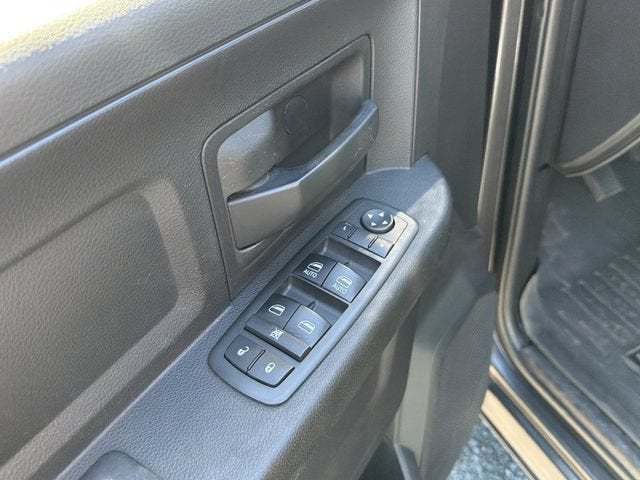 2018 RAM 2500 Tradesman Crew Cab 4x4 6'4" Box