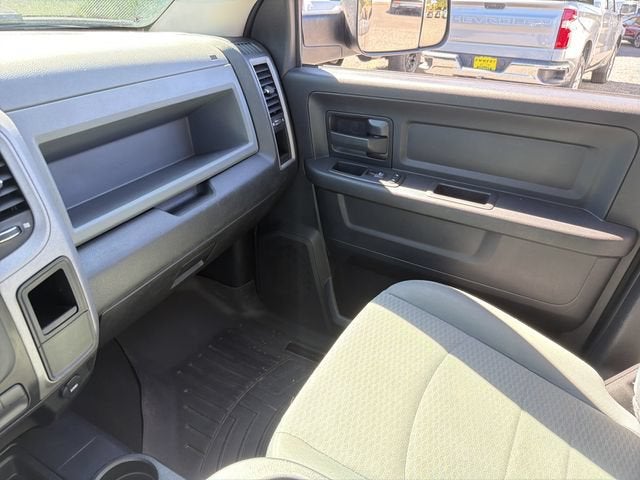 2018 RAM 2500 Tradesman Crew Cab 4x4 6'4" Box