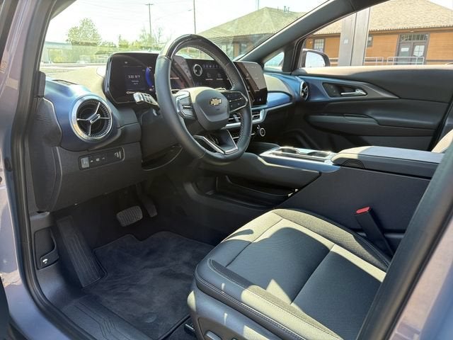 2024 Chevrolet Equinox EV 2LT