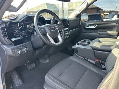2024 GMC Sierra 1500 SLE