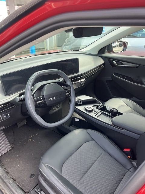 Used 2025 Kia EV6 Light L/R with VIN 5XYC3DJCXSG007992 for sale in St. Helens, OR