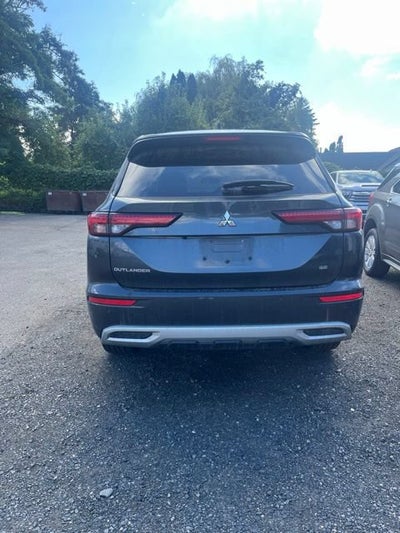 2024 Mitsubishi Outlander SE
