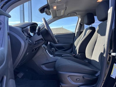 2022 Chevrolet Trax LS