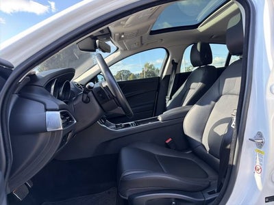 2019 Jaguar XE 25t Premium