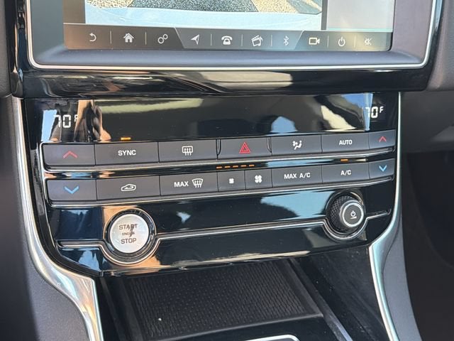 2019 Jaguar XE 25t Premium