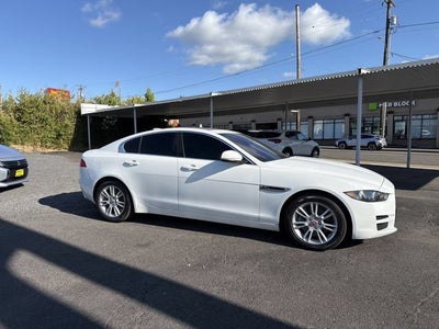 2019 Jaguar XE 25t Premium